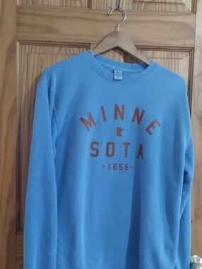 Blue Minnesota Graphic Crewneck Sweatshirt
